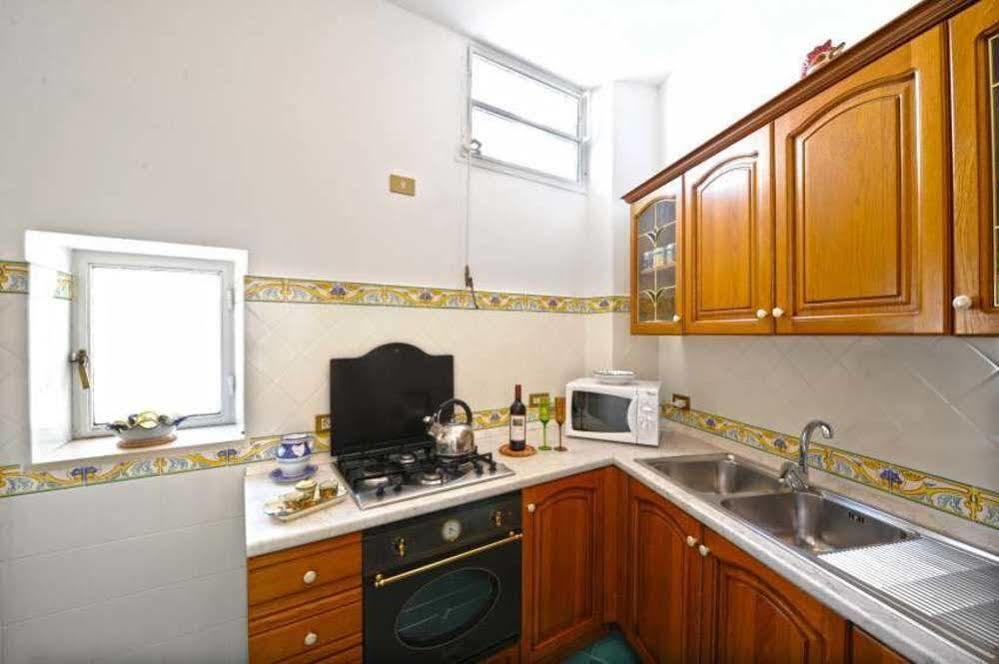 Villa Costanzo Beachfront Air Conditioning And Free Wi-Fi ポジターノ エクステリア 写真
